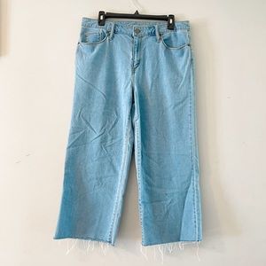 Universal Thread Wide Leg Cropped Jeans Women’s Size 12 Light Wash Distressing